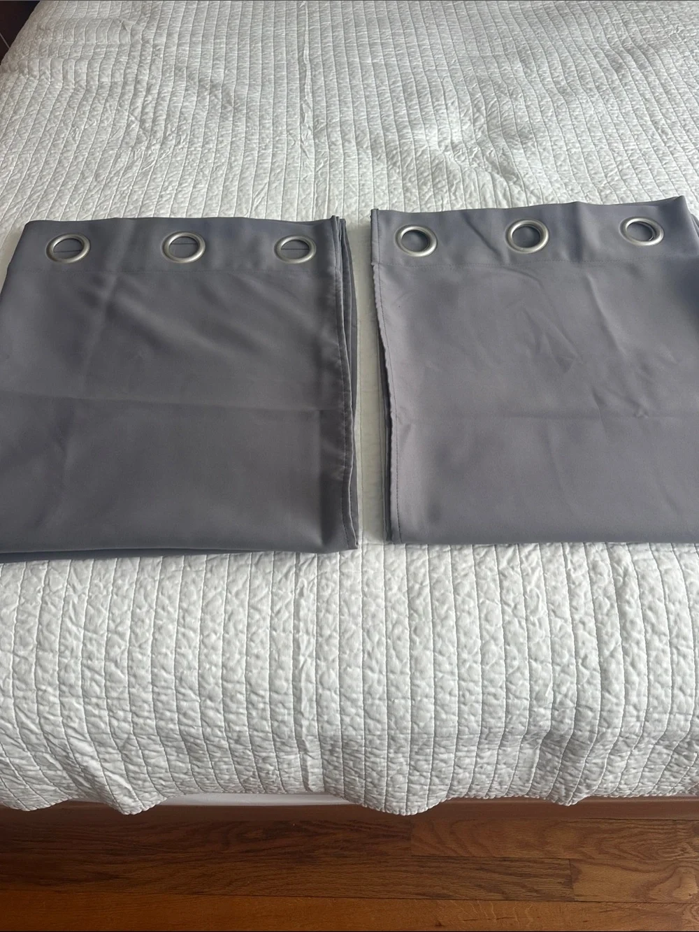 Set of 2 Gray Grommet Top CurtainsW36 x L82